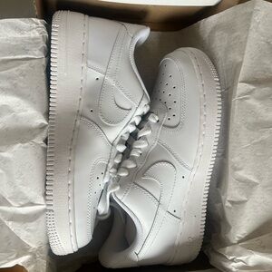Nike Air Force 1 '07 White Sneakers